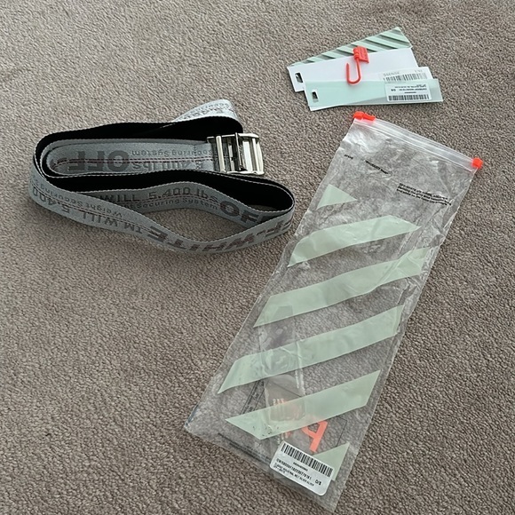 Off White | Silver Classic Industrial Belt - Picture 5 of 7